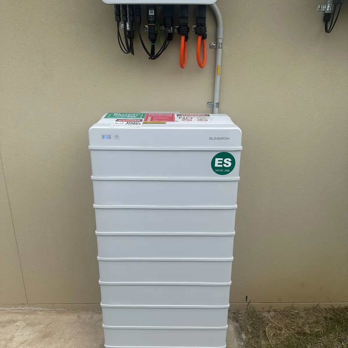A battery with the green ES label, a Green Coast job
